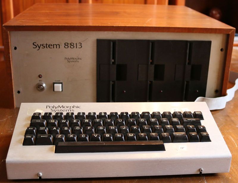 PolyMorphicSystemsSystem8813FrontWithKeyboard.jpg